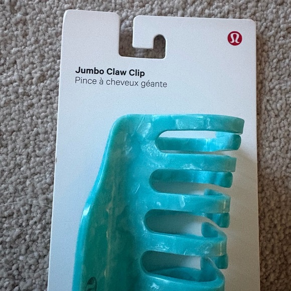 Lululemon Jumbo Claw Clip
Island Breeze/ Nimbus
NWT - Picture 2 of 4